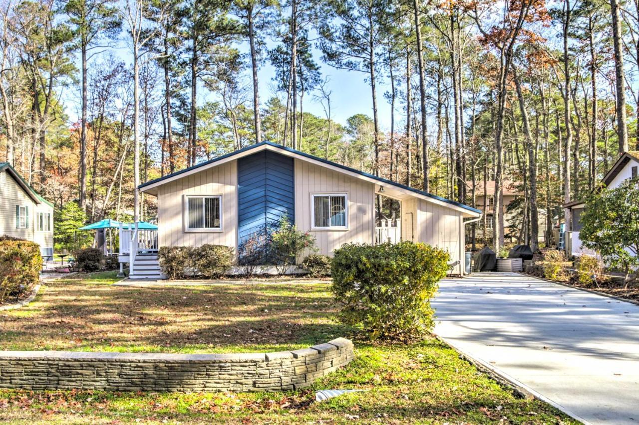 Berlin Home With Patio, 9 Mi To Ocean City Beaches Luaran gambar