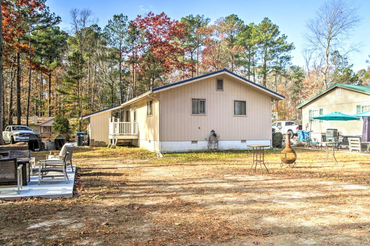Berlin Home With Patio, 9 Mi To Ocean City Beaches Luaran gambar