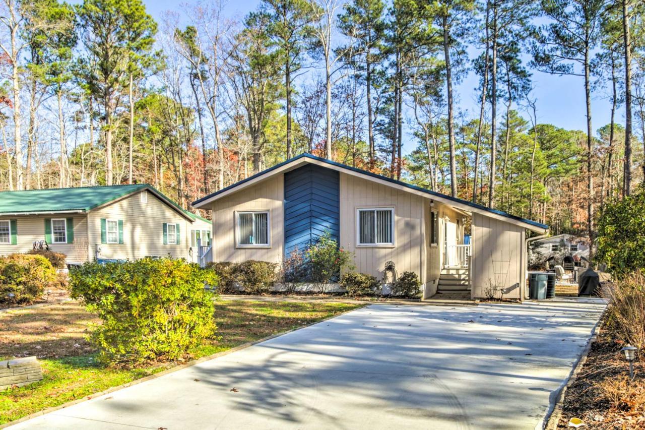Berlin Home With Patio, 9 Mi To Ocean City Beaches Luaran gambar